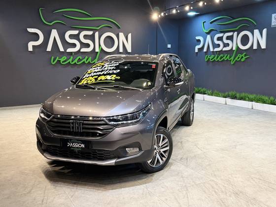 FIAT STRADA 1.3 FIREFLY FLEX VOLCANO CD CVT FIAT STRADA 1.3 FIREFLY FLEX VOLCANO CD CVT